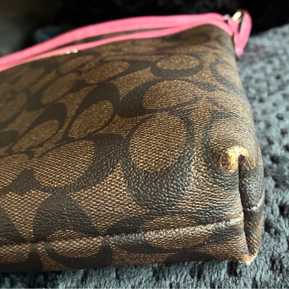 Coach Signature Brown and Pink Crossbody Bag - Picture 7 of 14